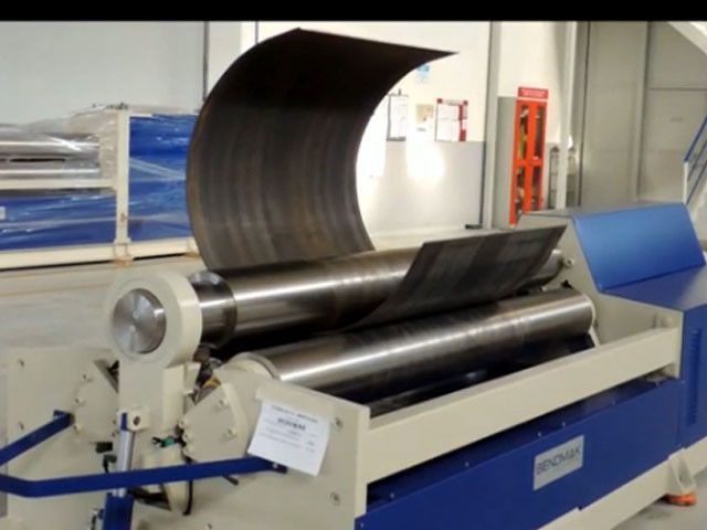 Мощные трёхвалковые гидравлические Bendmak CY3R-HHS 460-30/40&nbsp;Рабочая длина 3.1&nbsp;м Толщина 40&nbsp;мм CY3R-HHS 460-30/40 фото